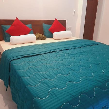 New Sea Lion Guest House Hikkaduwa Ngoại thất bức ảnh