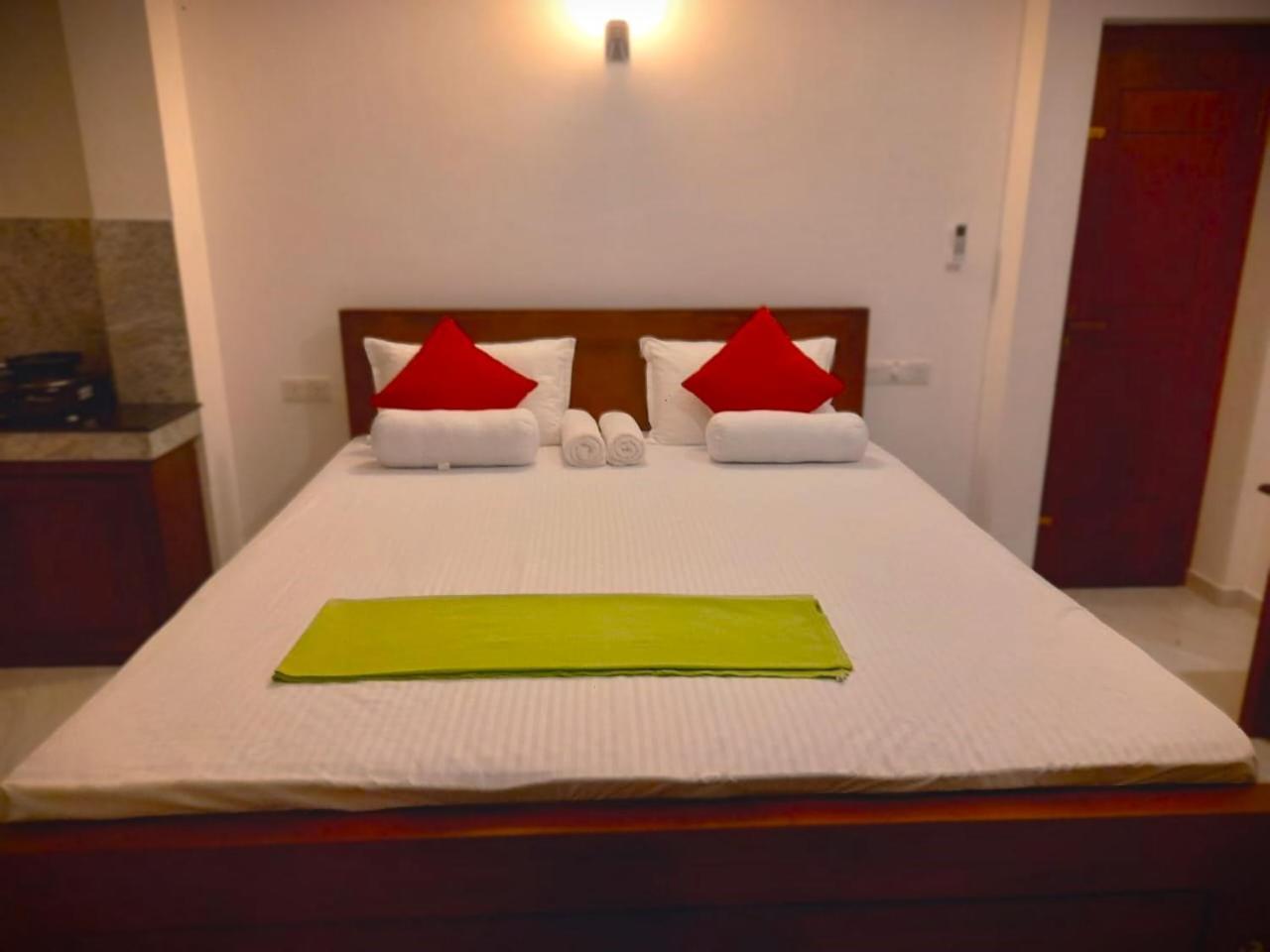 New Sea Lion Guest House Hikkaduwa Ngoại thất bức ảnh