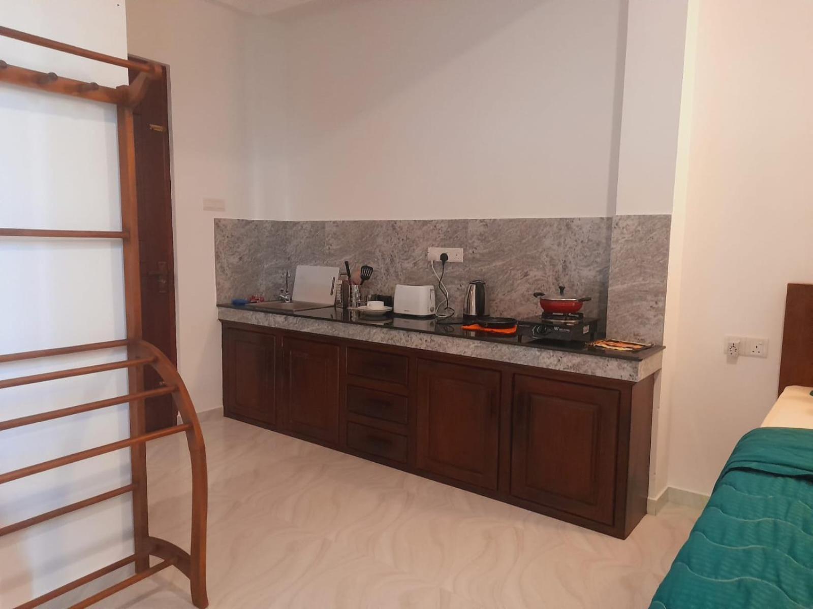 New Sea Lion Guest House Hikkaduwa Ngoại thất bức ảnh