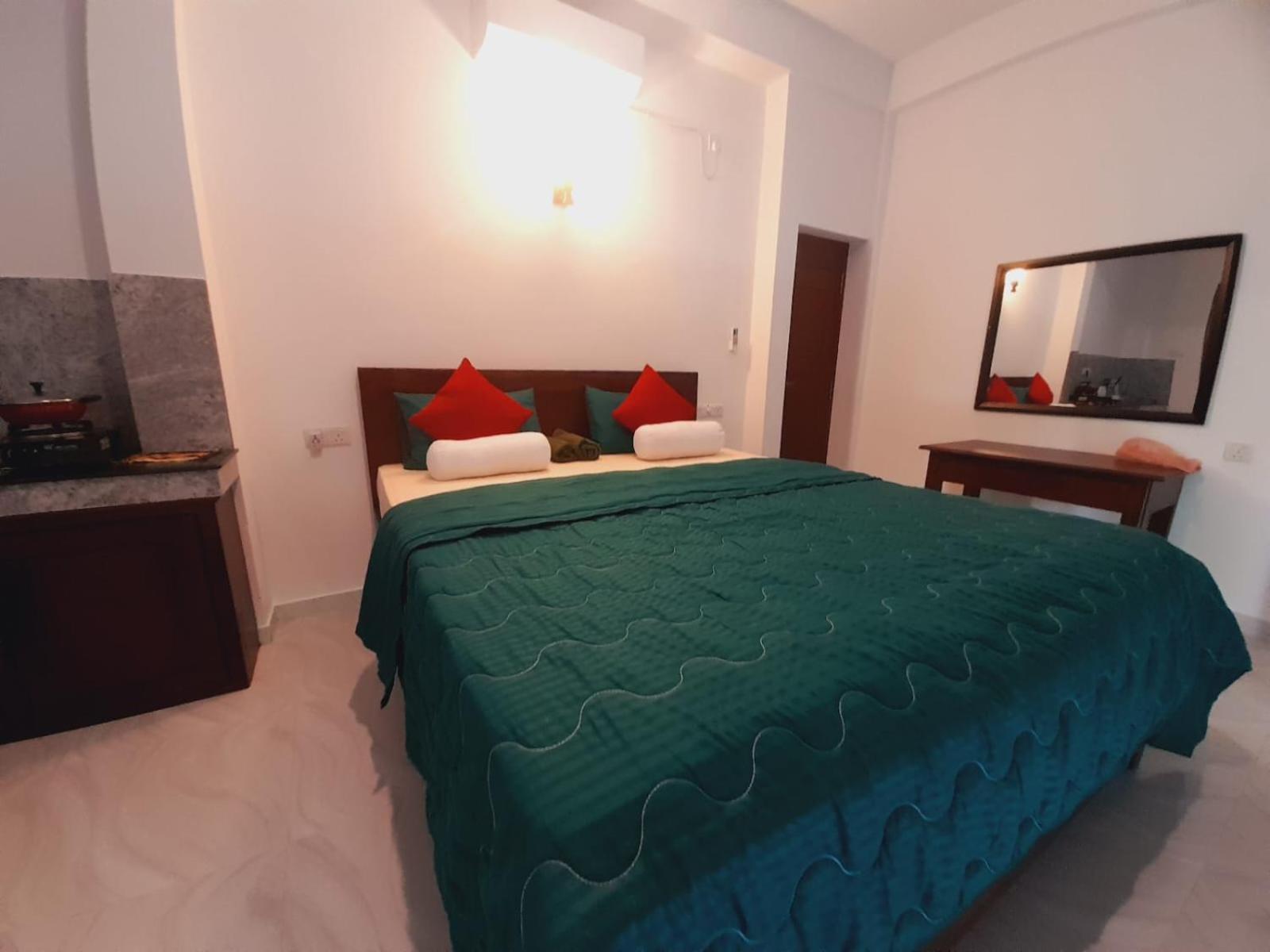 New Sea Lion Guest House Hikkaduwa Ngoại thất bức ảnh